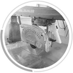 普通設(shè)備，人工丈量，產(chǎn)品工差大，尺寸無(wú)法保證